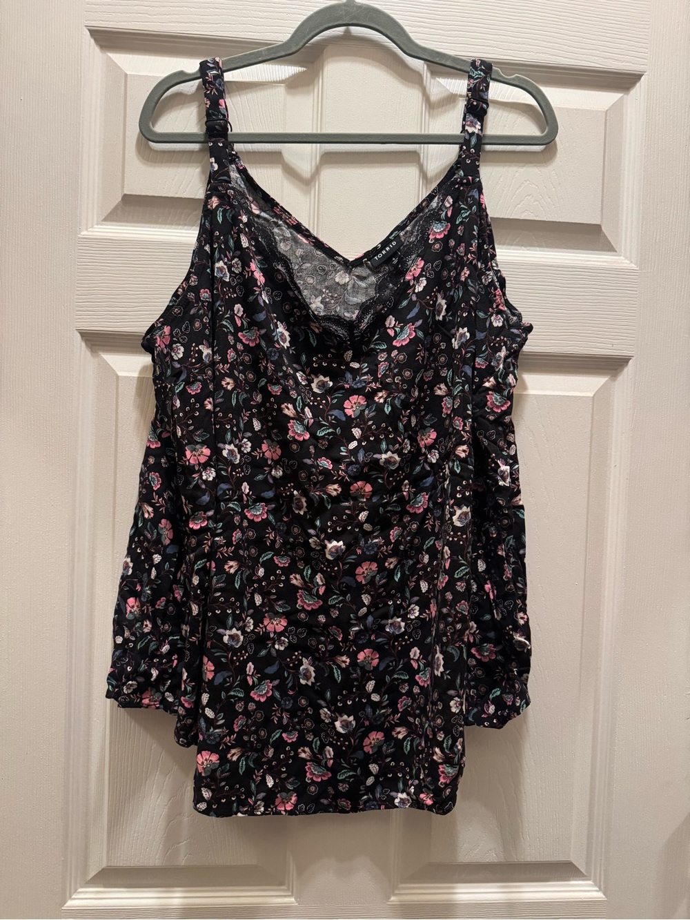 torrid Black Floral Lace-Trim Cold-Shoulder Cami